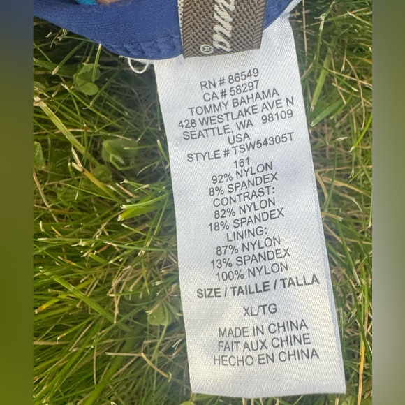 Tommy Bahama Swim Top - Beautiful stripes - Very flattering. XL - Full Bra - Picture 6 of 6